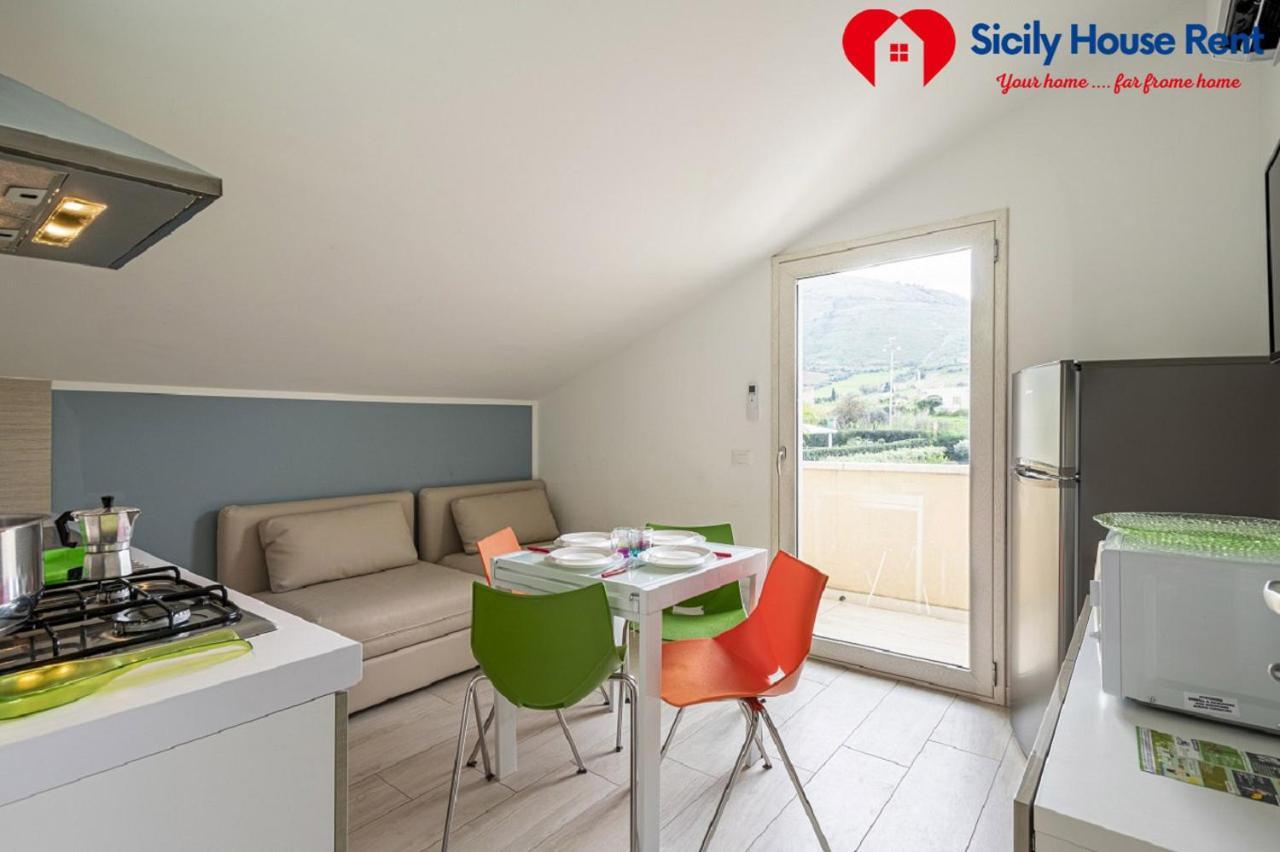 Borgo Aranci - Appartamento In Villa Garofalo - 15B Кастеламаре дел Голфо Екстериор снимка